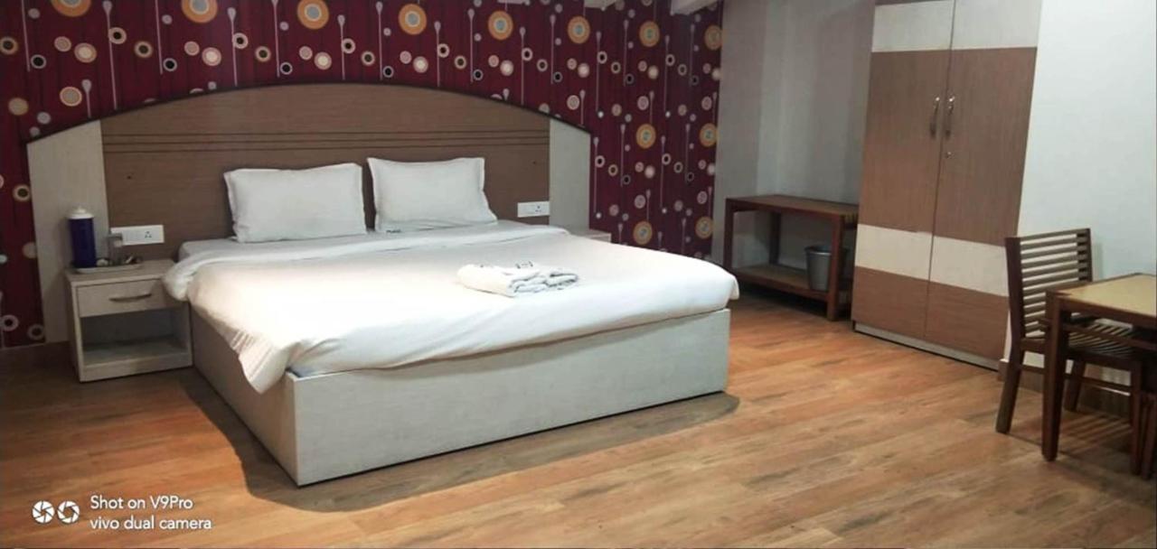 Dew Drop Inn Ooty Eksteriør billede